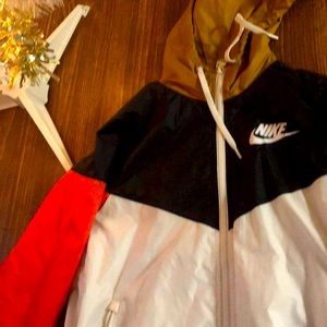 Girls Nike windbreaker
